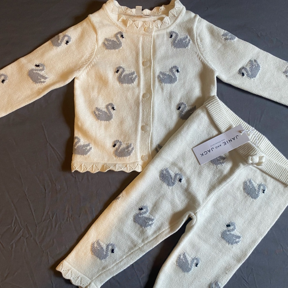NWT Janie and Jack Knit Swan Set